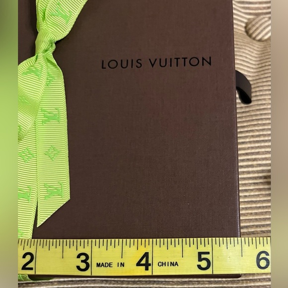 Louis Vuitton Empty “Like New” Gift Box - Picture 8 of 10